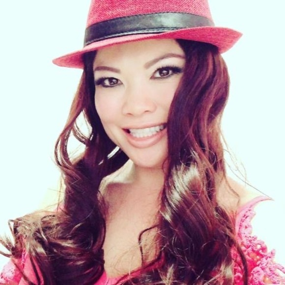 Meet your Posher, Kellina - Picture 1 of 1